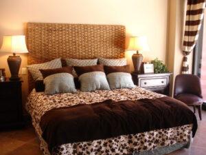 short stay accommodation with king size bed